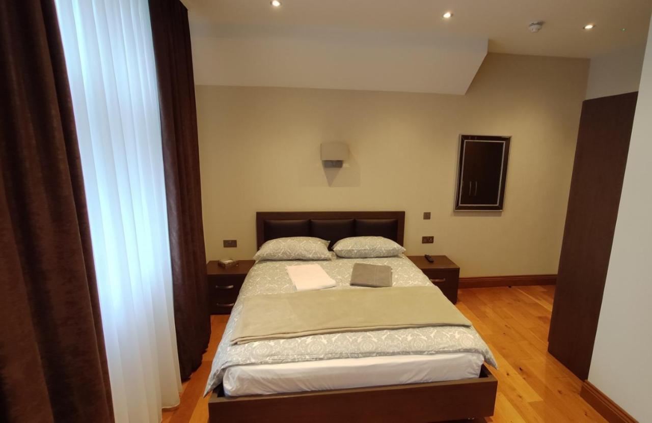 Oyo The Kilburn Arms Bed & Breakfast Londra Dış mekan fotoğraf